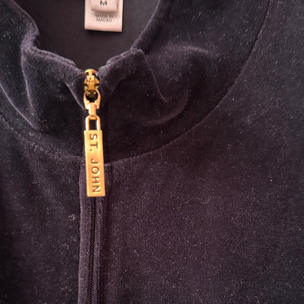 St. John Sport Black velour jacket - Picture 5 of 7
